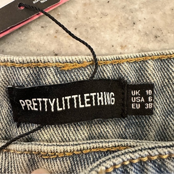 Pretty Little Thing Mid Blue Wash Waistband Detail Straight Leg Jeans size 6 NWT - Picture 5 of 11